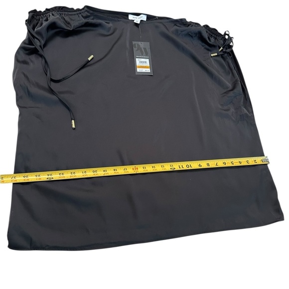 Nine West Ruched Shoulder Tie Elegant Black Women's Top Size 3X NWT - Picture 10 of 17